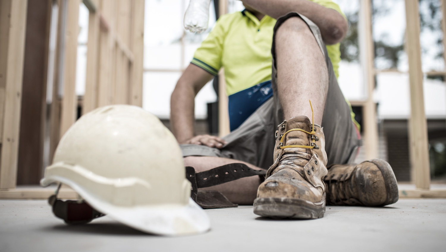 Work harder обои. Hard working quotes. Hard work beats talent. Hard work quotes. мотивация.